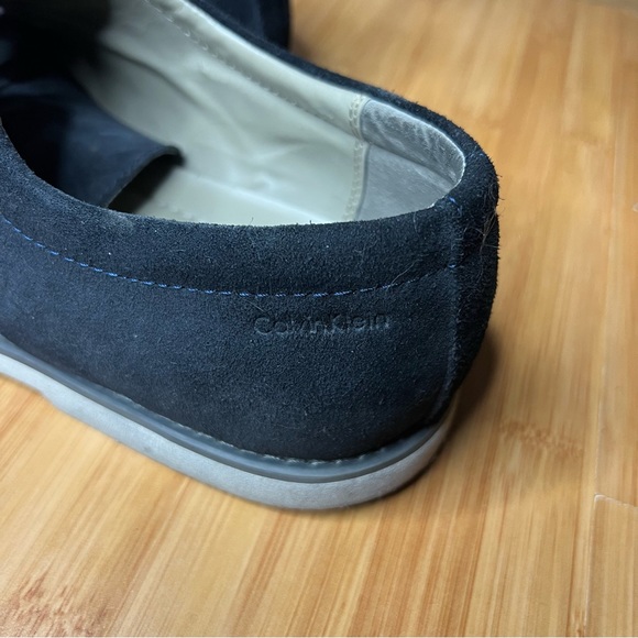 Mens Calvin Klein Navy Blue Sude Loafers with White Contrast Sole - Picture 7 of 9